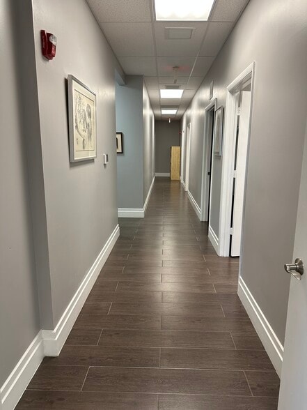 More Photos Of 7451 Wiles Rd, Coral Springs Medical For Sale