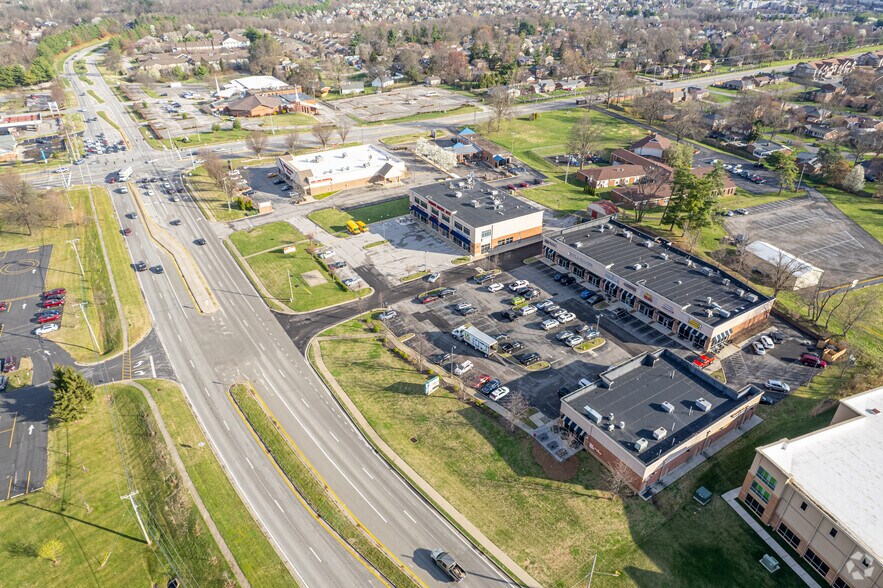 More Photos Of 2809 N Hurstbourne Pky, Louisville Freestanding For Lease