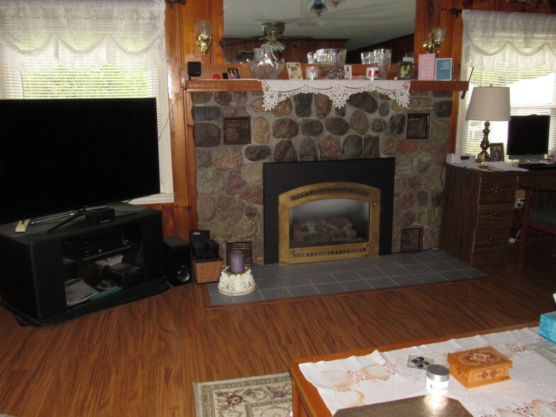 More Photos Of 4497 S US Highway 23, Greenbush Hotel For Sale