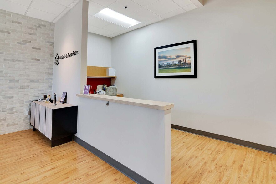 More Photos Of 3000 Race St, Fort Worth Office For Lease