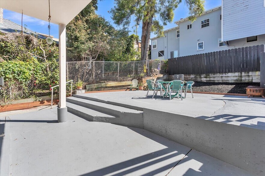 More Photos Of 3300 Harrison St, Oakland Apartments For Sale