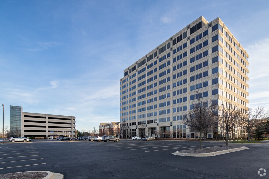 More Photos Of 1500 McConnor Pky, Schaumburg Office For Lease