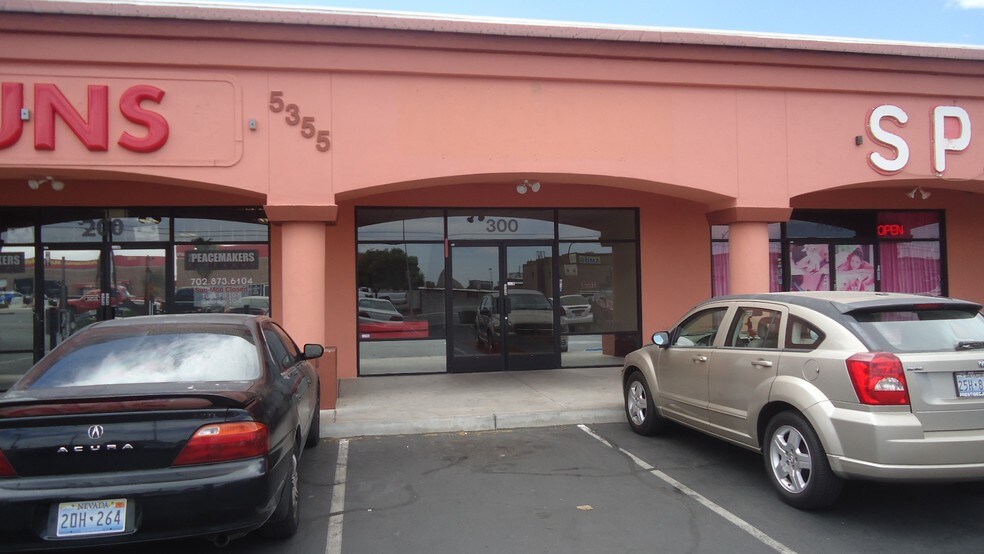 More Photos Of 5355 S Decatur Blvd, Las Vegas Restaurant For Lease