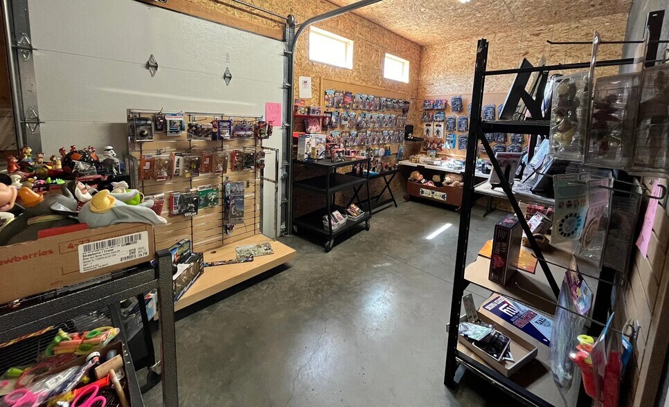 More Photos Of 1558 Normal Ave, Burley Freestanding For Sale