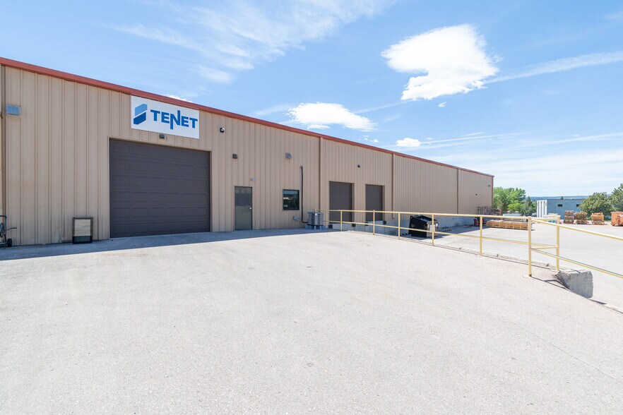 More Photos Of 2319 N Plaza Dr, Rapid City Warehouse For Lease