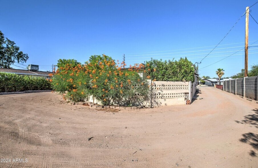 More Photos Of 2538 N 52nd St, Phoenix Multifamily For Sale