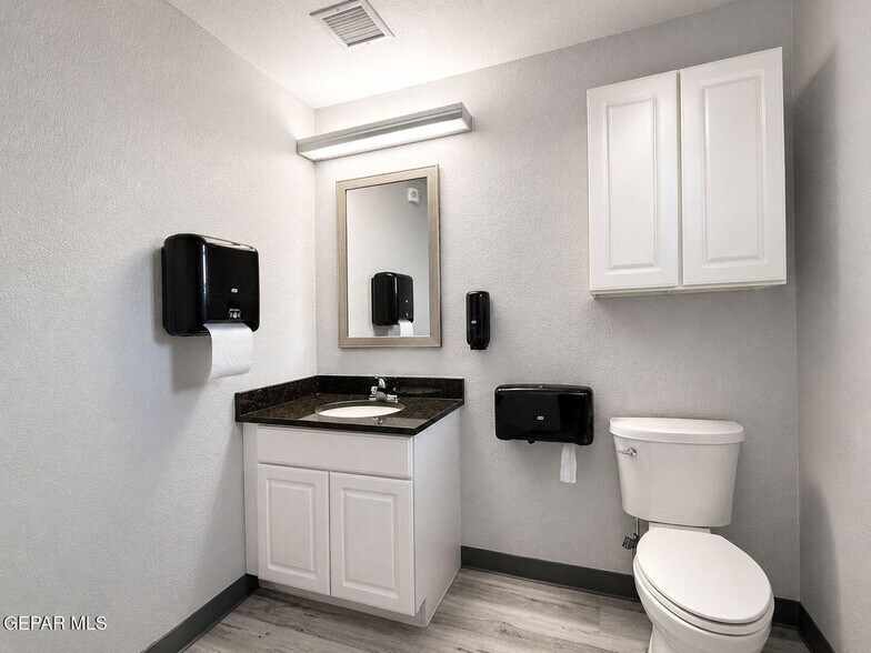 More Photos Of , Sunland Park Flex For Sale