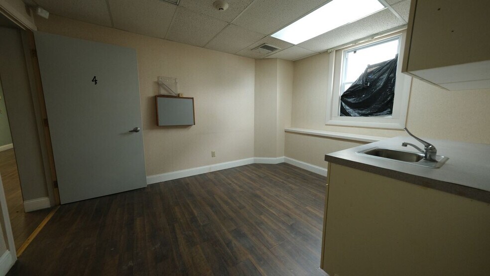 More Photos Of 761 Park Ave, Cranston Medical For Sale