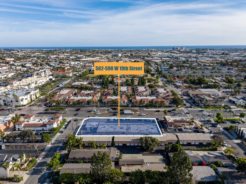 More Photos Of 570-590 W 19th St, Costa Mesa Storefront For Sale