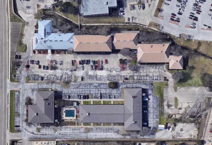 More Photos Of 809 university Dr, College Station Unknown For Lease