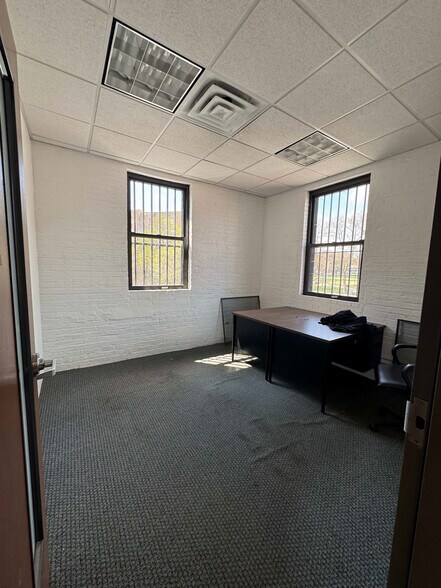 More Photos Of 415-425 Concord Ave, Bronx Industrial For Sale