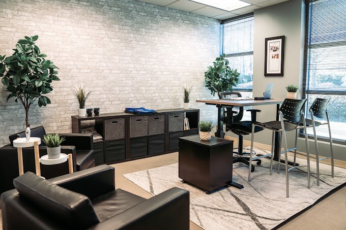 More Photos Of 190 Bluegrass Valley Pky, Alpharetta Office For Lease