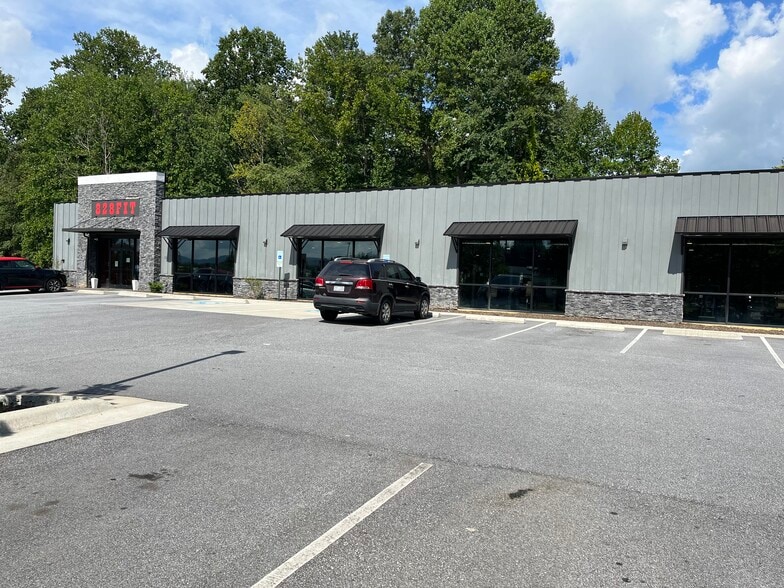 More Photos Of 50 Deerlake Rd, Brevard Specialty For Sale