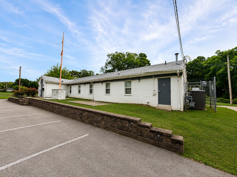 More Photos Of 198 Thompson Ave, Louisville Religious Facility For Sale
