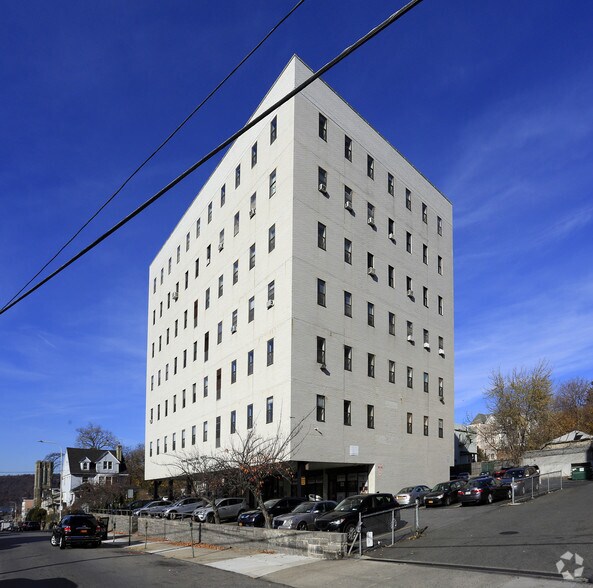 More Photos Of 45 Ludlow St, Yonkers Medical For Sale