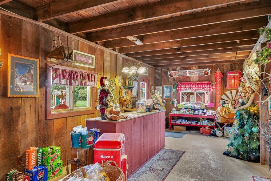 More Photos Of 1356 County Road 2900 N, Rantoul Specialty For Sale