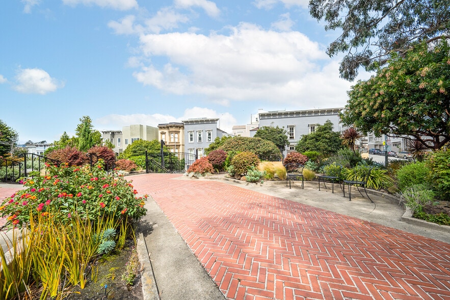 More Photos Of 1801 Bush St, San Francisco Office For Lease
