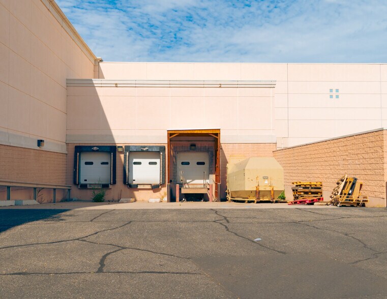 More Photos Of 10000 Coors Byp NW, Albuquerque Department Store For Sale