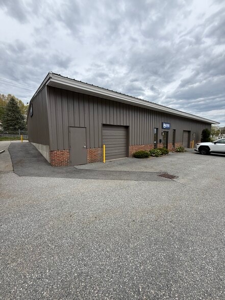 Primary Photo Of 317 Brooks St, Worcester Warehouse For Lease