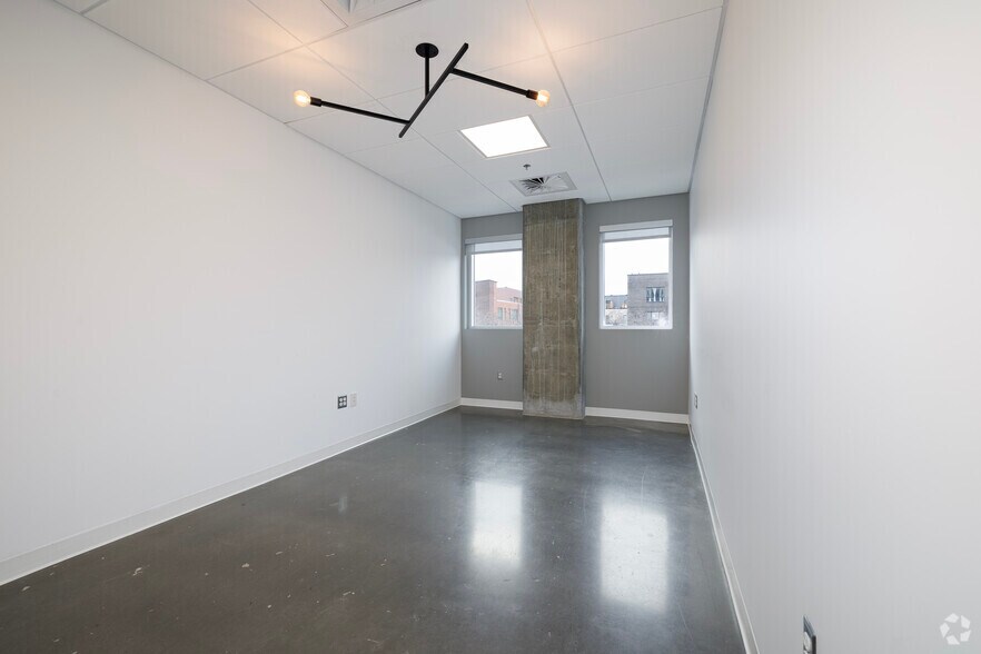 More Photos Of 7236 St Waverly, Montréal Office Residential For Lease