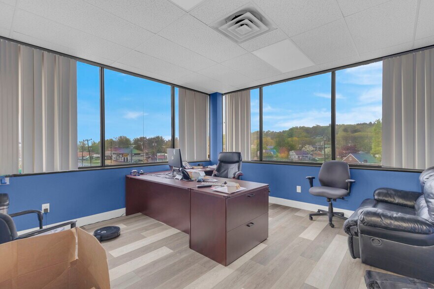 More Photos Of 2049 Silas Deane Hwy, Rocky Hill Medical For Sale