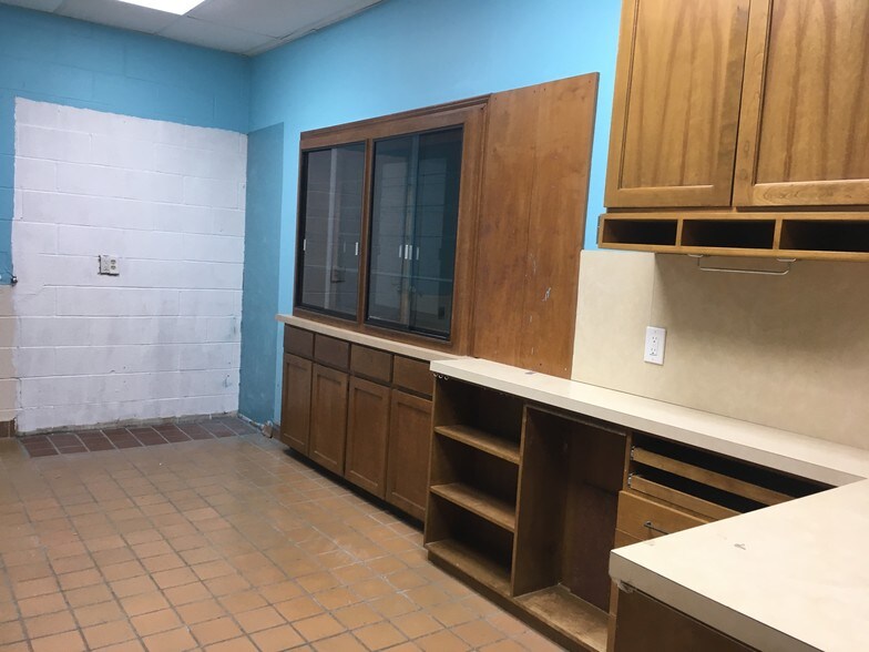 More Photos Of 11001 Fondren Rd, Houston Freestanding For Lease