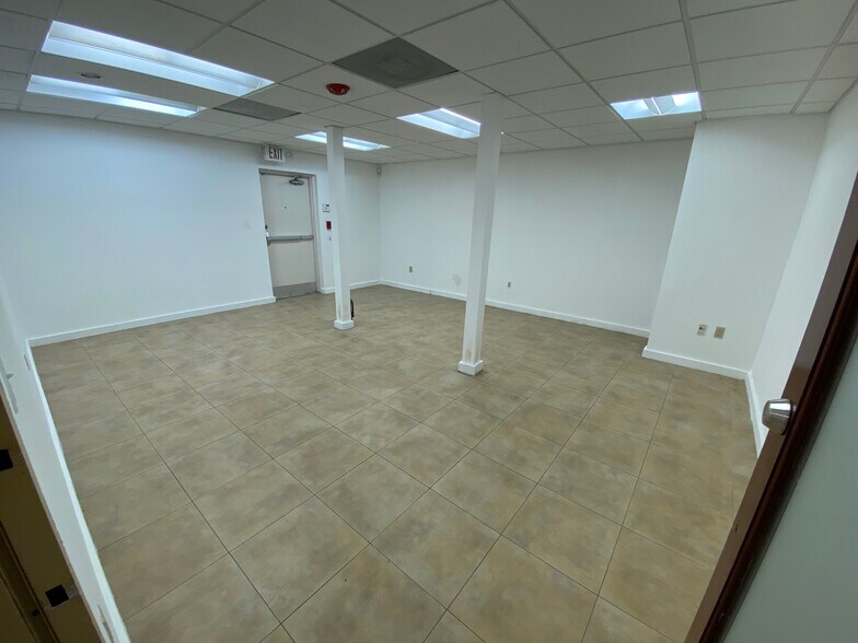 More Photos Of 425 N Federal Hwy, Hallandale Beach Medical For Lease