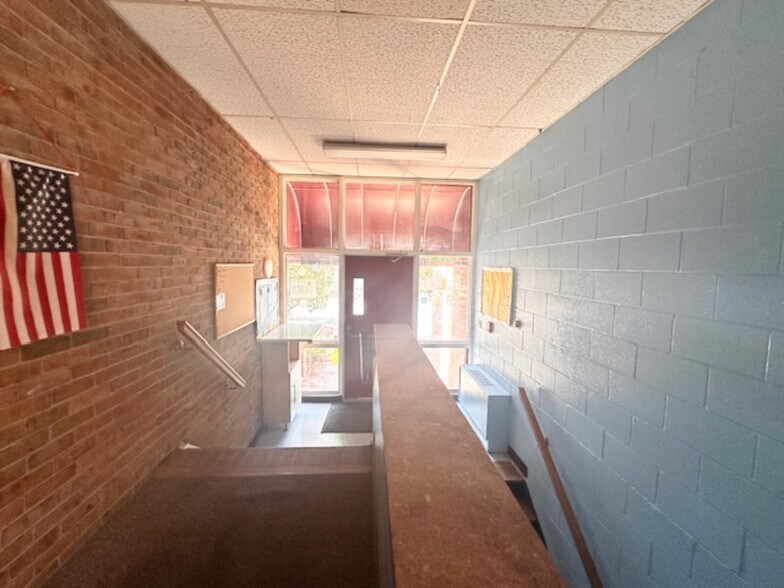 More Photos Of 4150 Pontiac Lake Rd, Waterford Religious Facility For Lease