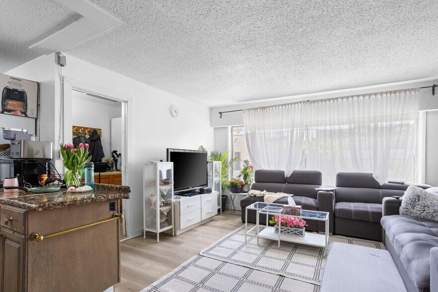 More Photos Of 7409 Conway Av, Burnaby Industrial For Sale