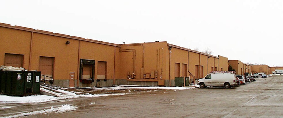 More Photos Of 8400-8416 NW 107th Ter, Kansas City Flex For Lease
