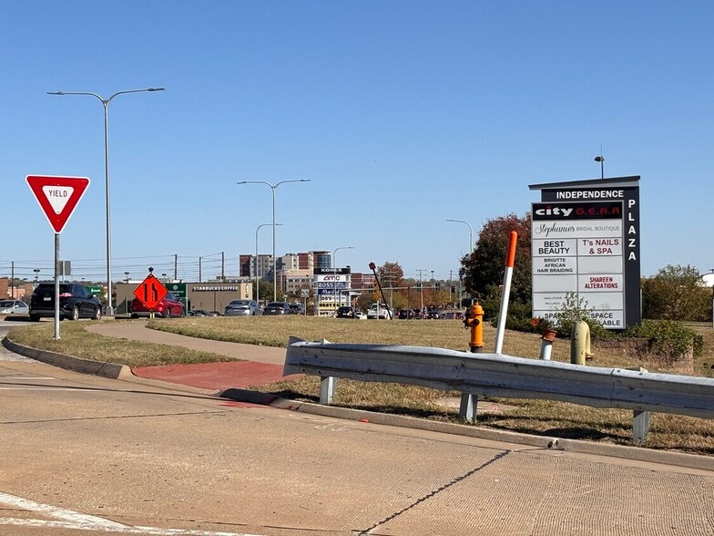 More Photos Of 18675 E 39th St, Independence Unknown For Lease