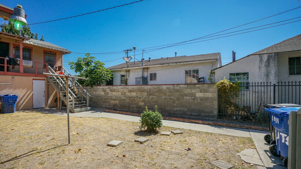 More Photos Of 1111 W 47th St, Los Angeles Apartments For Sale