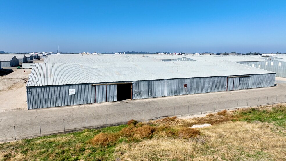 Primary Photo Of 10210 Idaho Ave, Hanford Warehouse For Lease