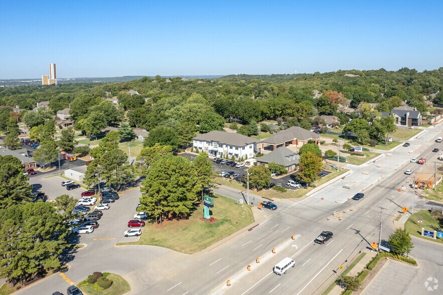 More Photos Of 4809 E 89th St S, Tulsa Office For Sale