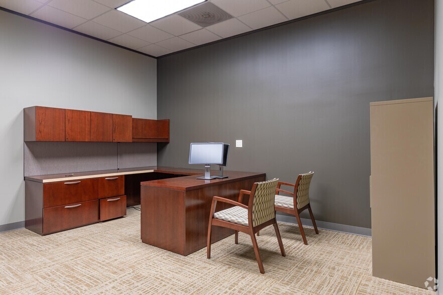 More Photos Of 8303 Cypresswood Dr, Spring Office For Lease