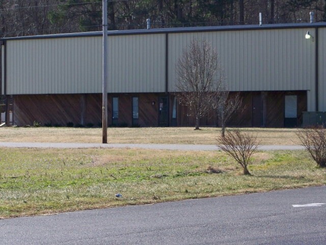 More Photos Of 15352 Merry Cat Ln, Belle Haven Warehouse For Sale