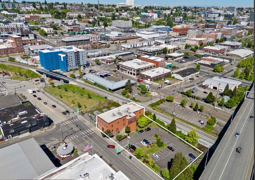 More Photos Of 101 E 26th St, Tacoma Office For Lease