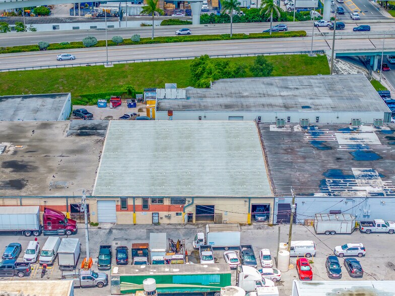 More Photos Of 3904 NW 32 Ave, Miami Warehouse For Lease