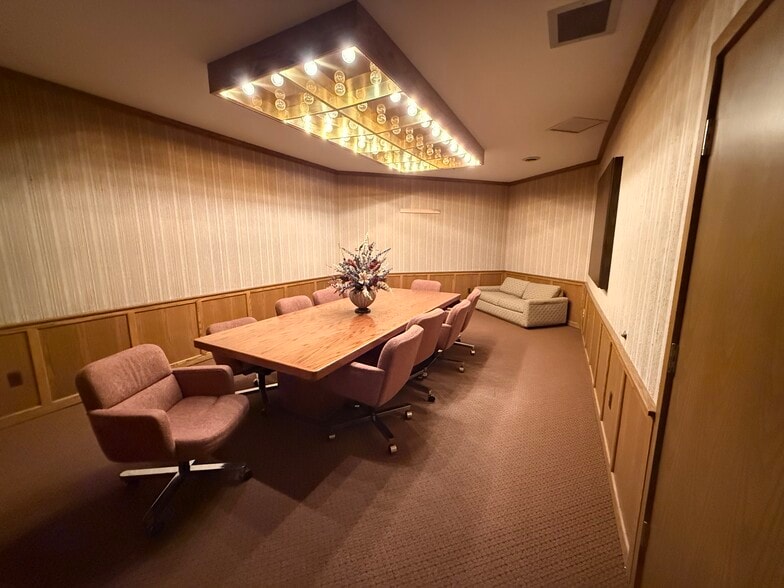 More Photos Of 933 Pine Grove Ave, Port Huron Medical For Sale