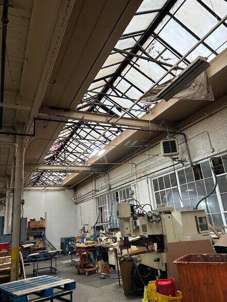 More Photos Of 1014-1054 N Kolmar Ave, Chicago Warehouse For Lease