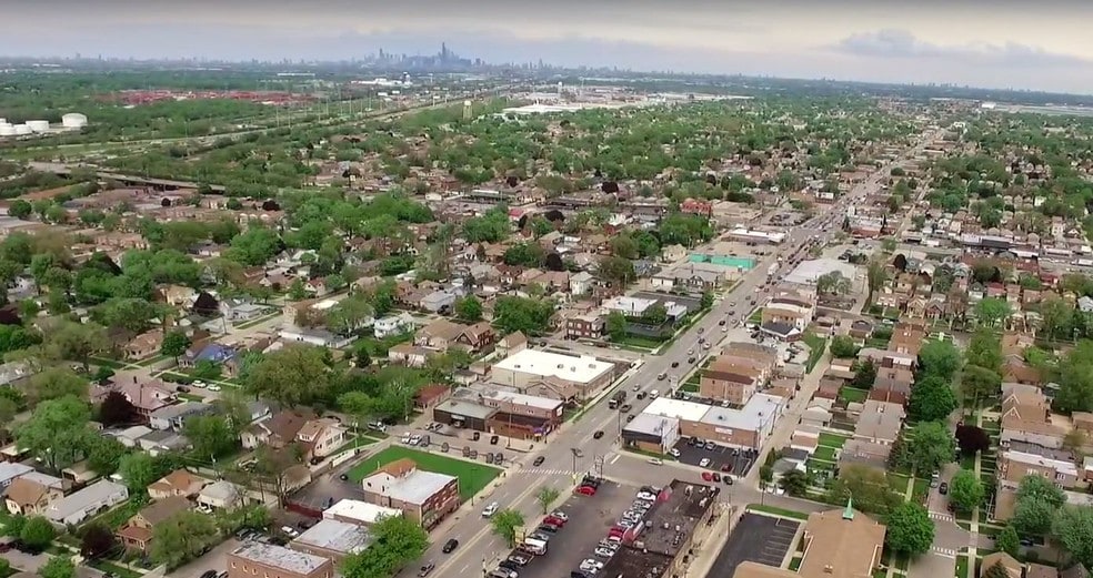 More Photos Of 7355 W Archer Ave, Summit Storefront Retail Office For Sale