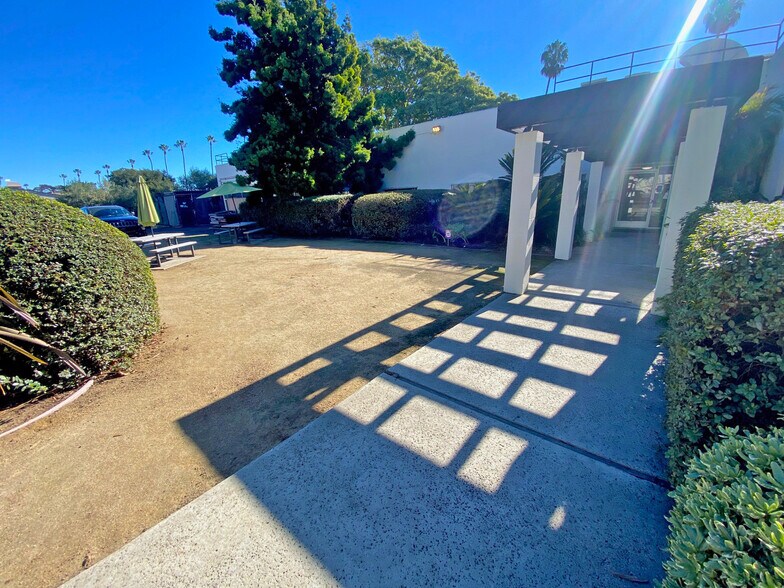 More Photos Of 6780 Cortona Dr, Goleta Industrial For Lease