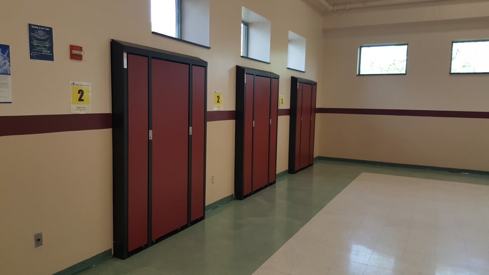 More Photos Of 260 Edmund Ave, Saint Paul Schools For Lease