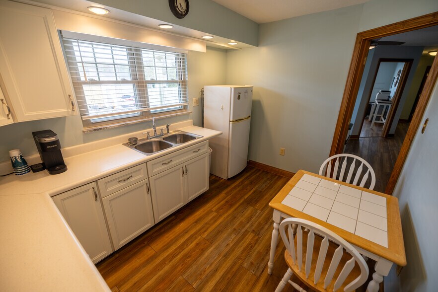 More Photos Of 10 Dun Rd, Chillicothe Office For Sale