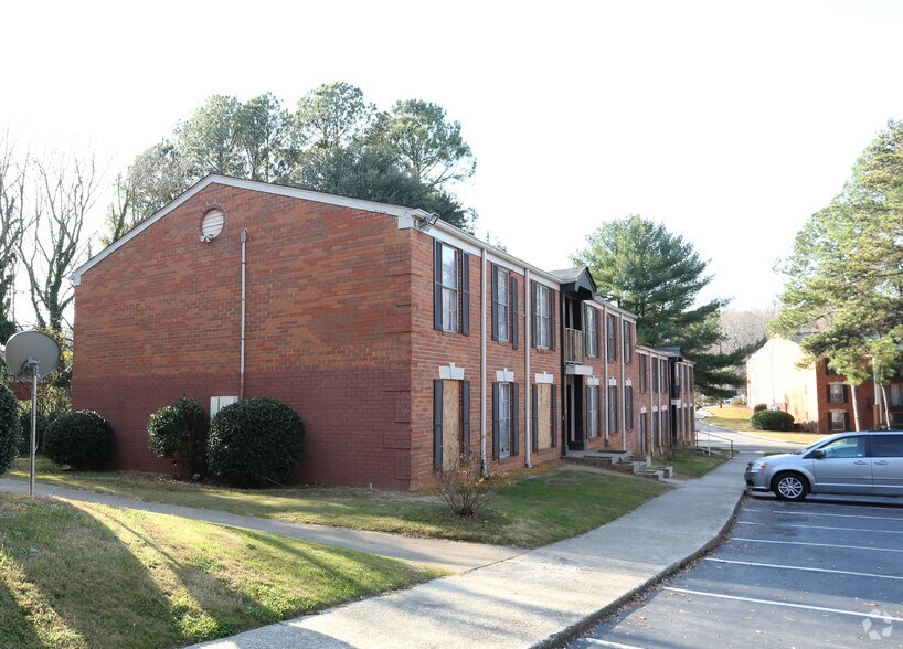 More Photos Of 360 Riverside Pkwy, Austell Apartments For Sale