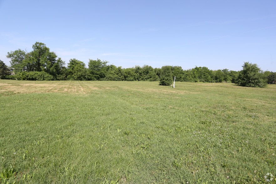 More Photos Of 13480 Briar St, Leawood Land For Sale