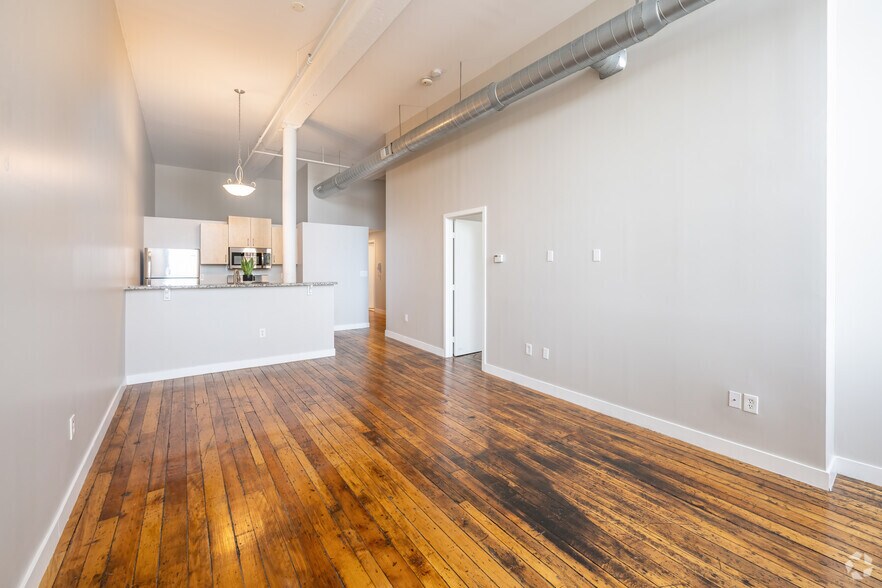 More Photos Of 166 Valley St, Providence Apartments For Sale