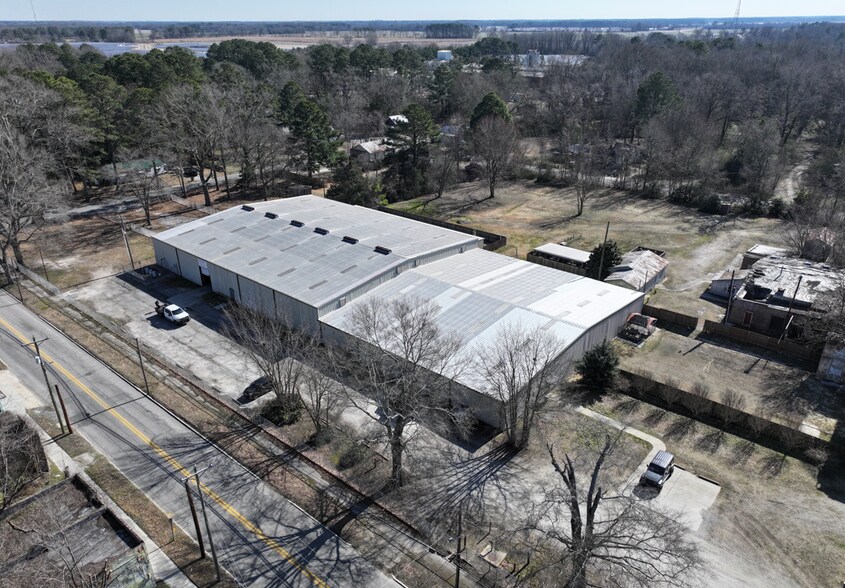 Primary Photo Of 312 E 9th St, Scotland Neck Industrial For Lease