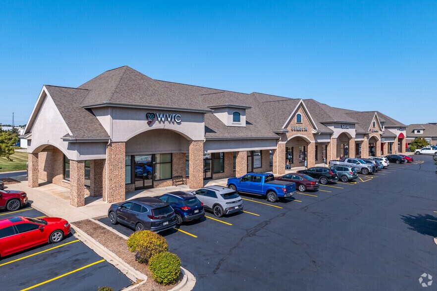Primary Photo Of 1223-1359 N Port Washington Rd, Grafton General Retail For Lease