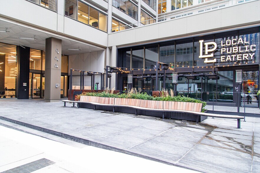 More Photos Of 141 Adelaide St W, Toronto Office For Lease